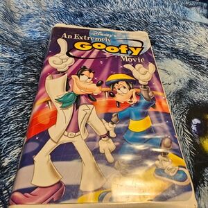Disney An Extremely Goofy Movie VHS Tape Walt Disney Home Video Clamshell Case